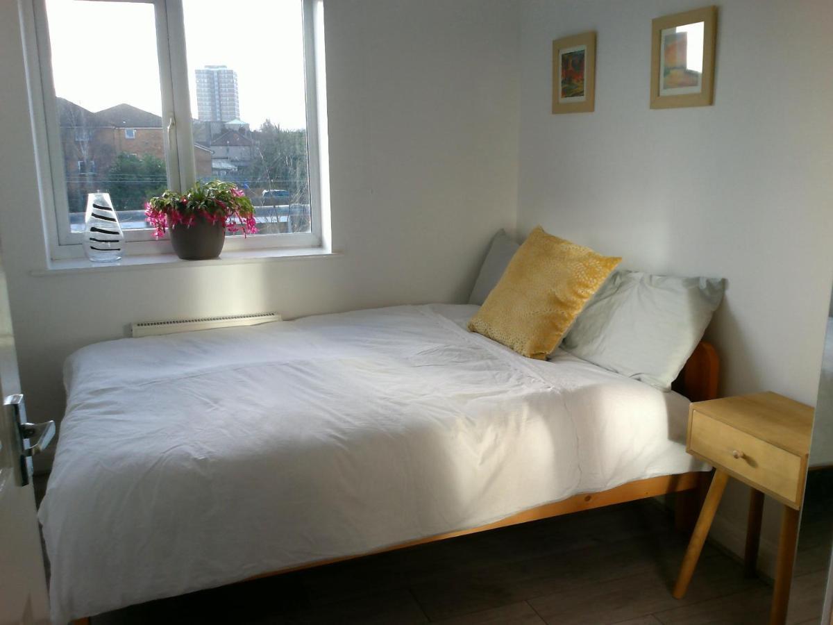 Two Bedroom London Luxury Apartment Exterior photo