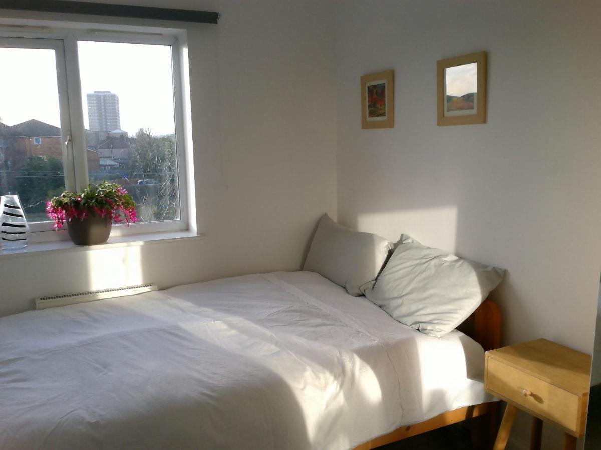 Two Bedroom London Luxury Apartment Exterior photo